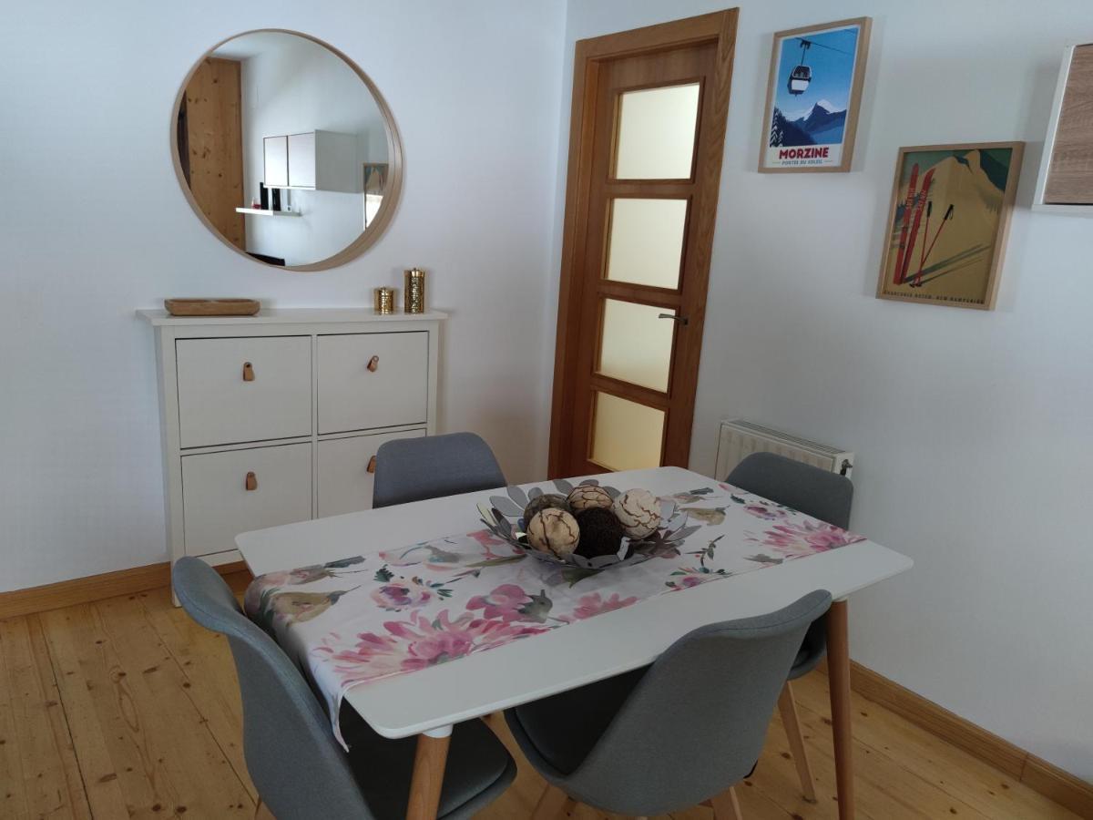 Apartamento Luga Castiello de Jaca Kültér fotó