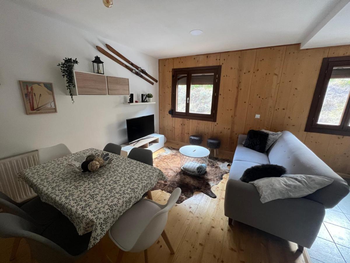 Apartamento Luga Castiello de Jaca Kültér fotó